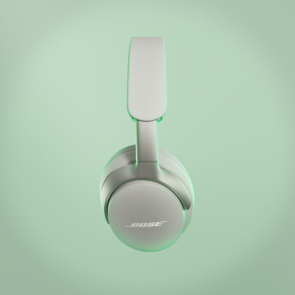 QCUH24_Expressive_White_SideAngle